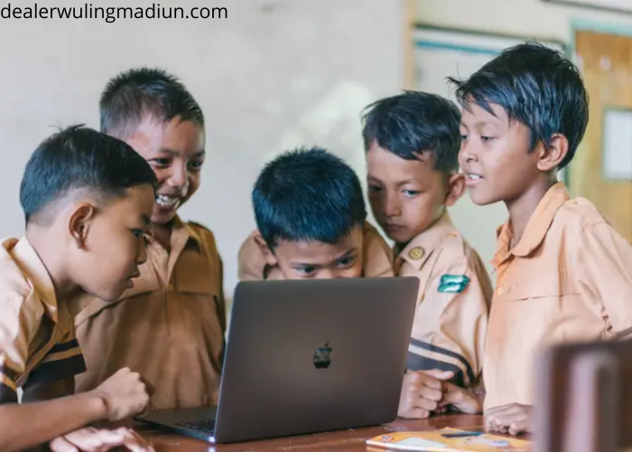 Pendidikan Sangatlah Penting Untuk Bekal Di Masa Depan Yang Cerah